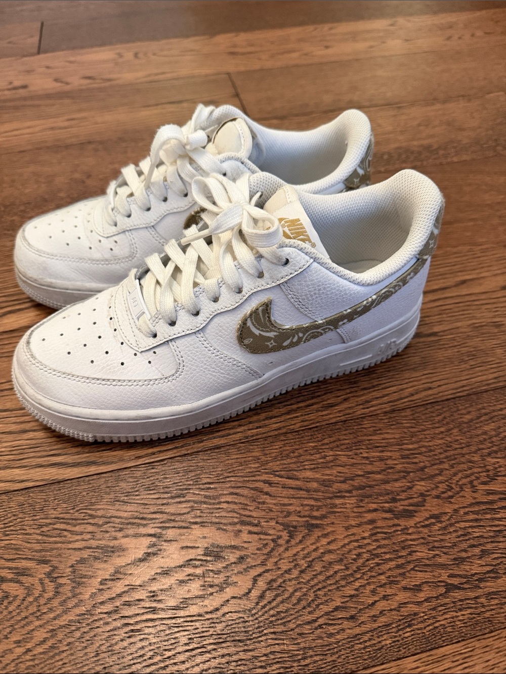 Nike Air Force Ones - Picture 4 of 8
